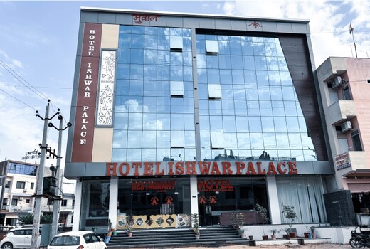 Hotel Ishwar Palace