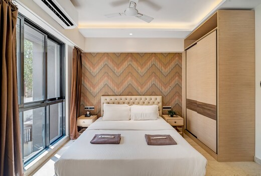 Sorrento Modern Studio near BKC Pool Wi Fi
