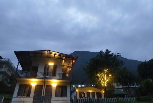 Kedar River Resort