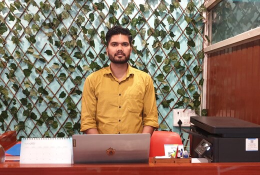 KEDAR GUEST HOUSE AND HEECHKI