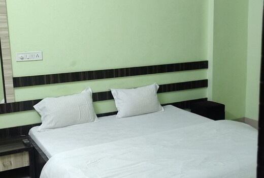 Hotel Navkar Guest House