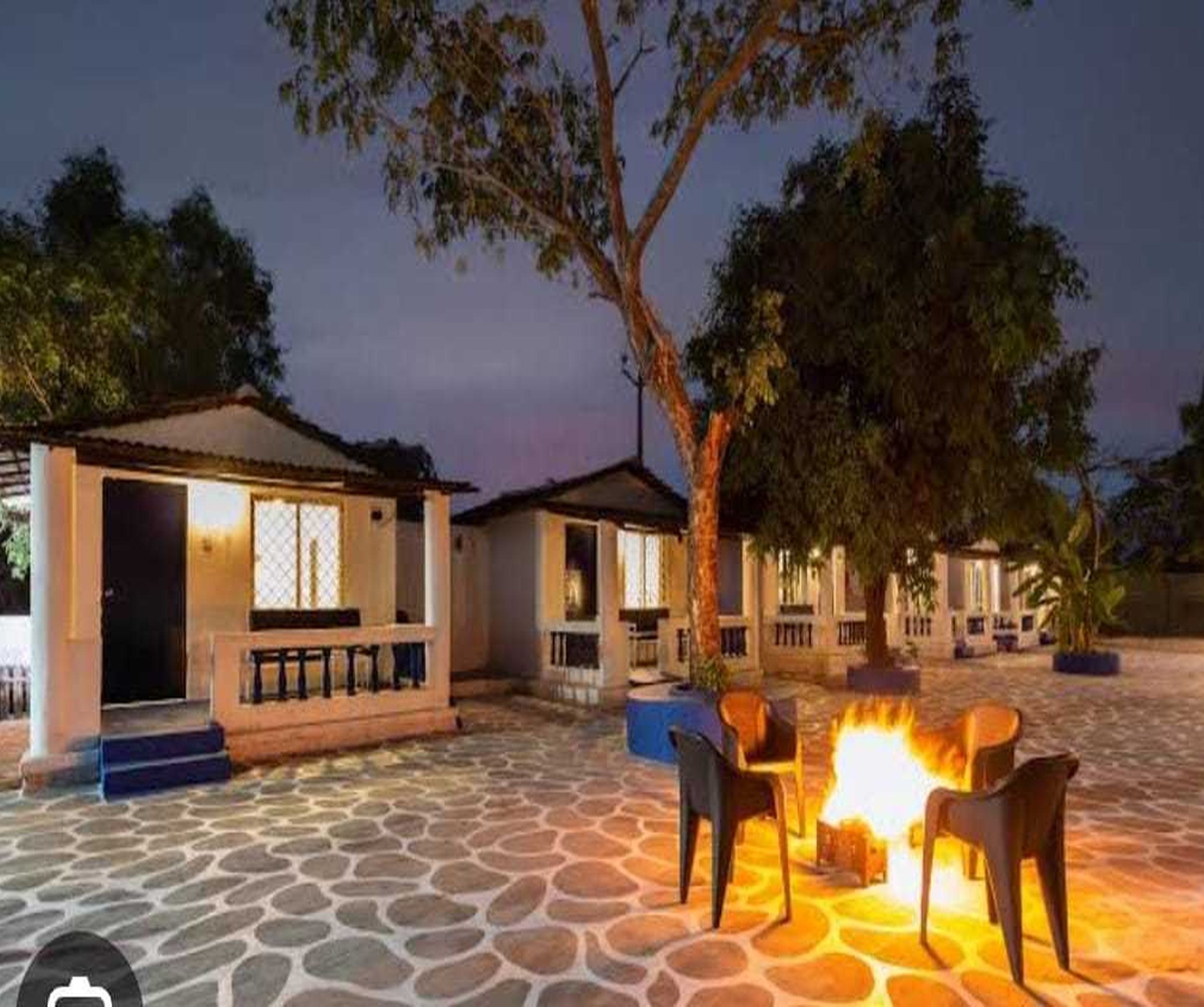 Palette Hotel Bubble Nest | Jacuzzi | Pool | Lonavala