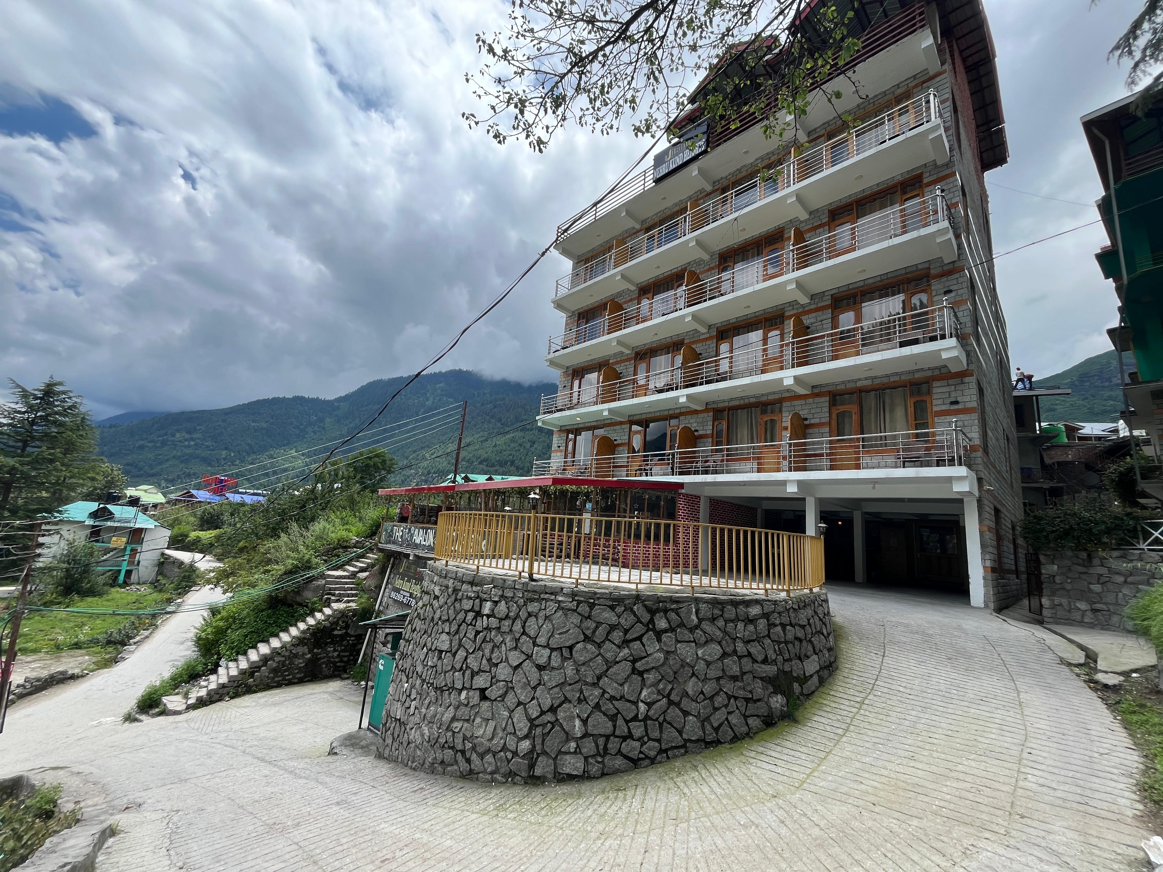 Nehru Kund Heights By Jitainn River & Mountain View