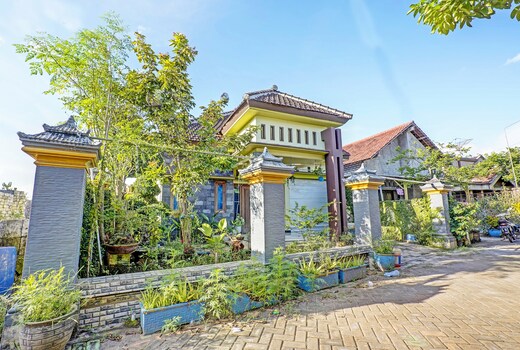 Hotel O Desa Wisata Alam Gosari (wagos)