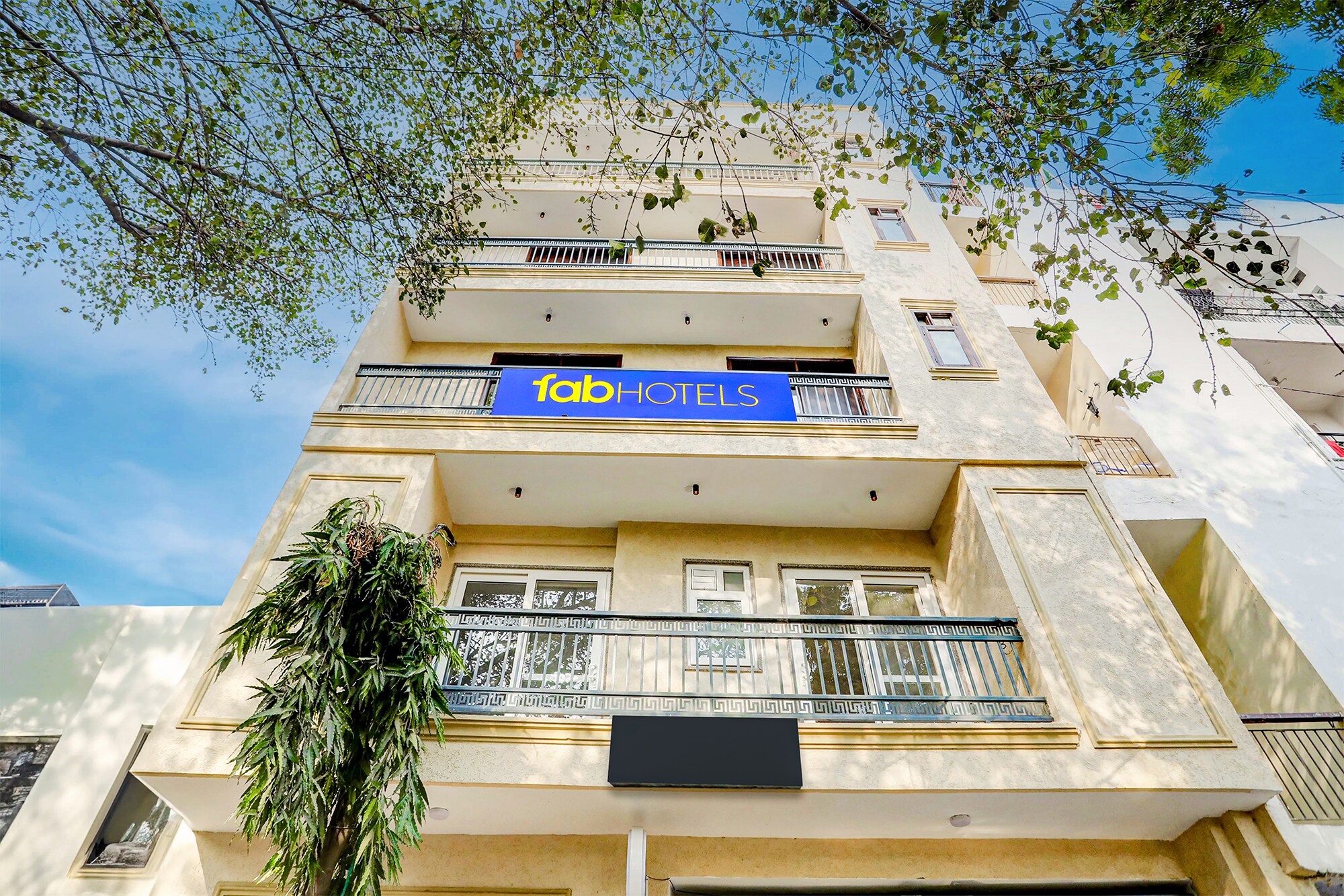 FabHotel 24&7