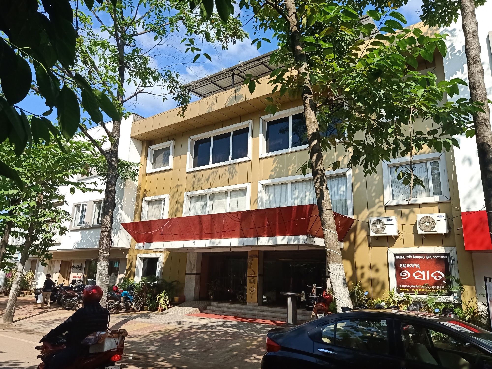 HOTEL 7SAAT