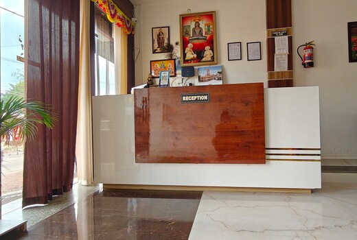 Hotel Mahaveer palace