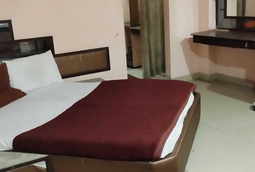 Hotel O Shivalik Gold