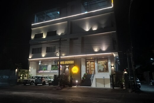 Hotel Luxuria