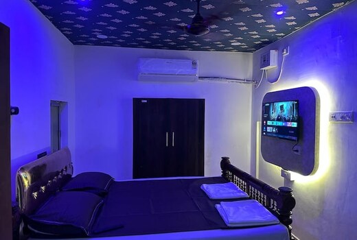 Savitri Niwas | Entire Studio & 1BHK Apartment