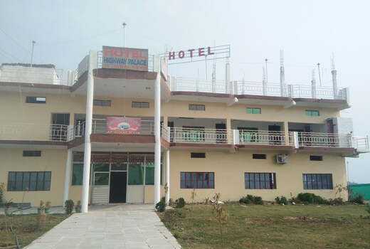HOTEL HIGHWAY PALACE