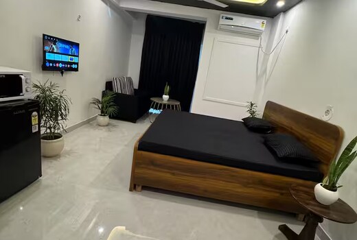 Aurelio Studios Mega County