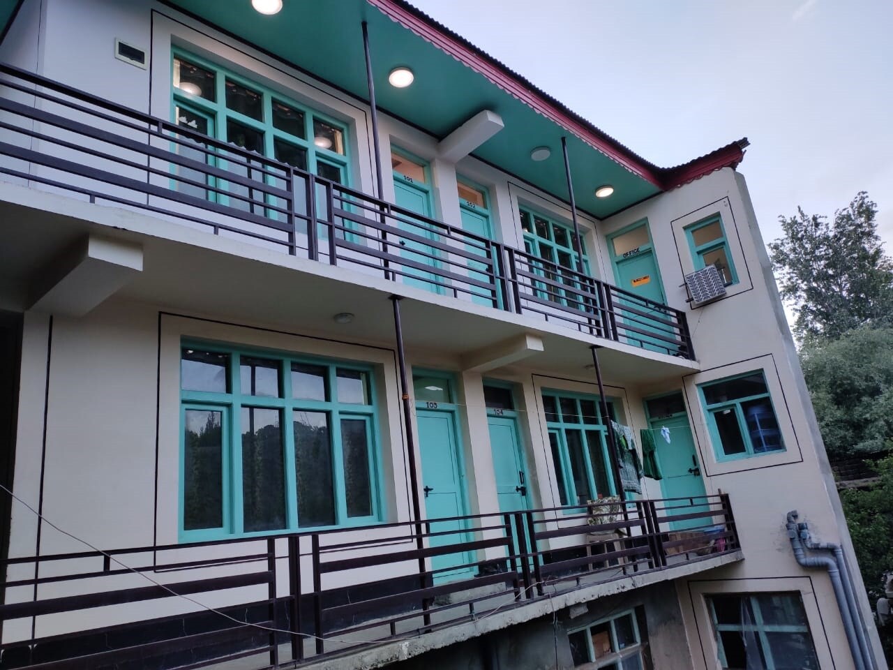 NISHAT GUEST HOUSE
