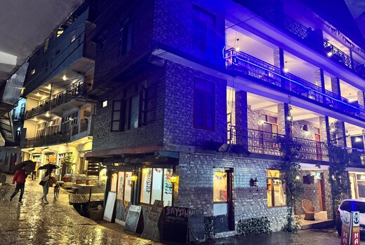Bayith stay and cafe