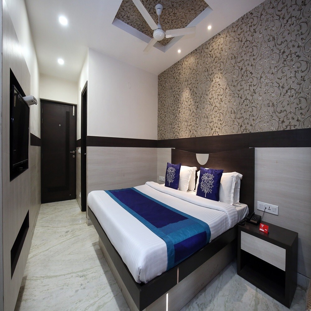 HOTEL NEELKANTH