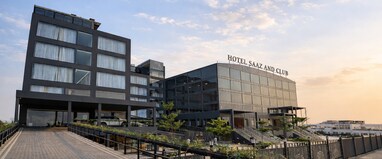 Saaz Hotel Club & Convention Centre