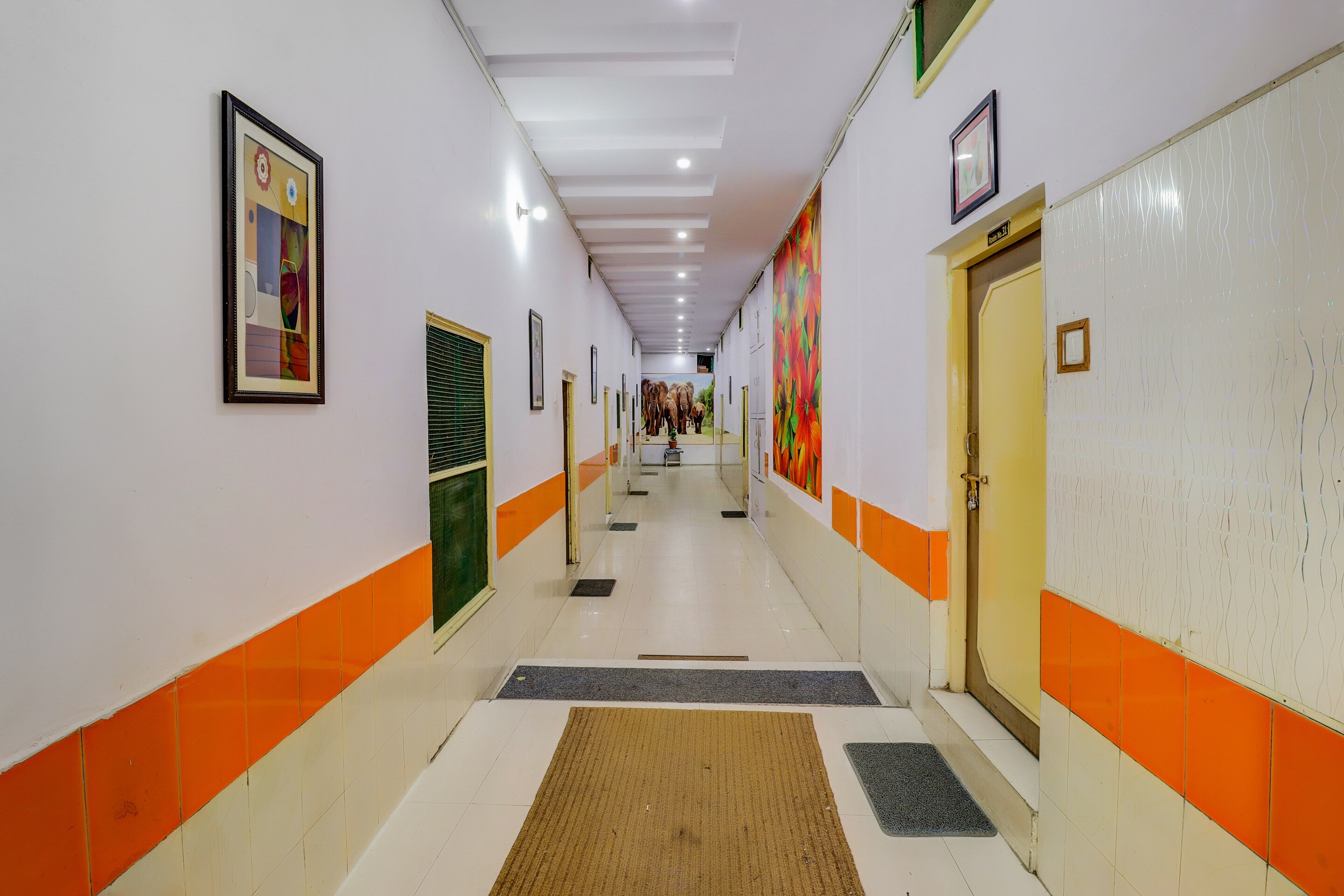 Hotel Roopam Dudhwa