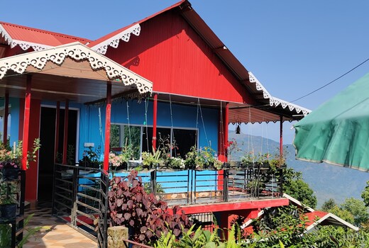 TRANQUIL HILL TOP HOMESTAY