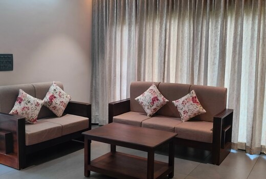 Theeram Guest House
