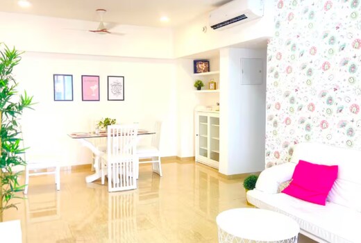 3BHK Highway View : Designer Large Golf Estate Expressway View