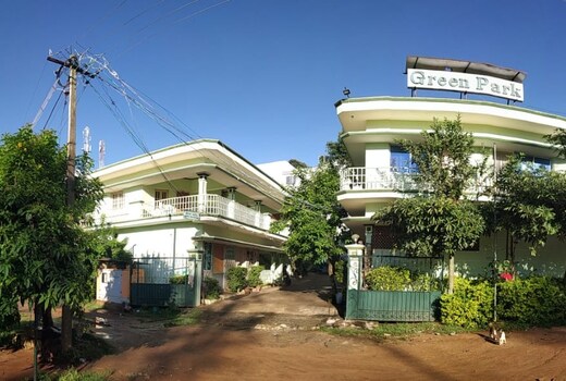 Green Park Hill Resort | Rooms & Caretaker