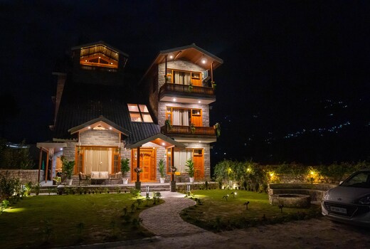 Buransh by Qasr Keys (Kullu)