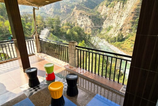 The aston hills kasol