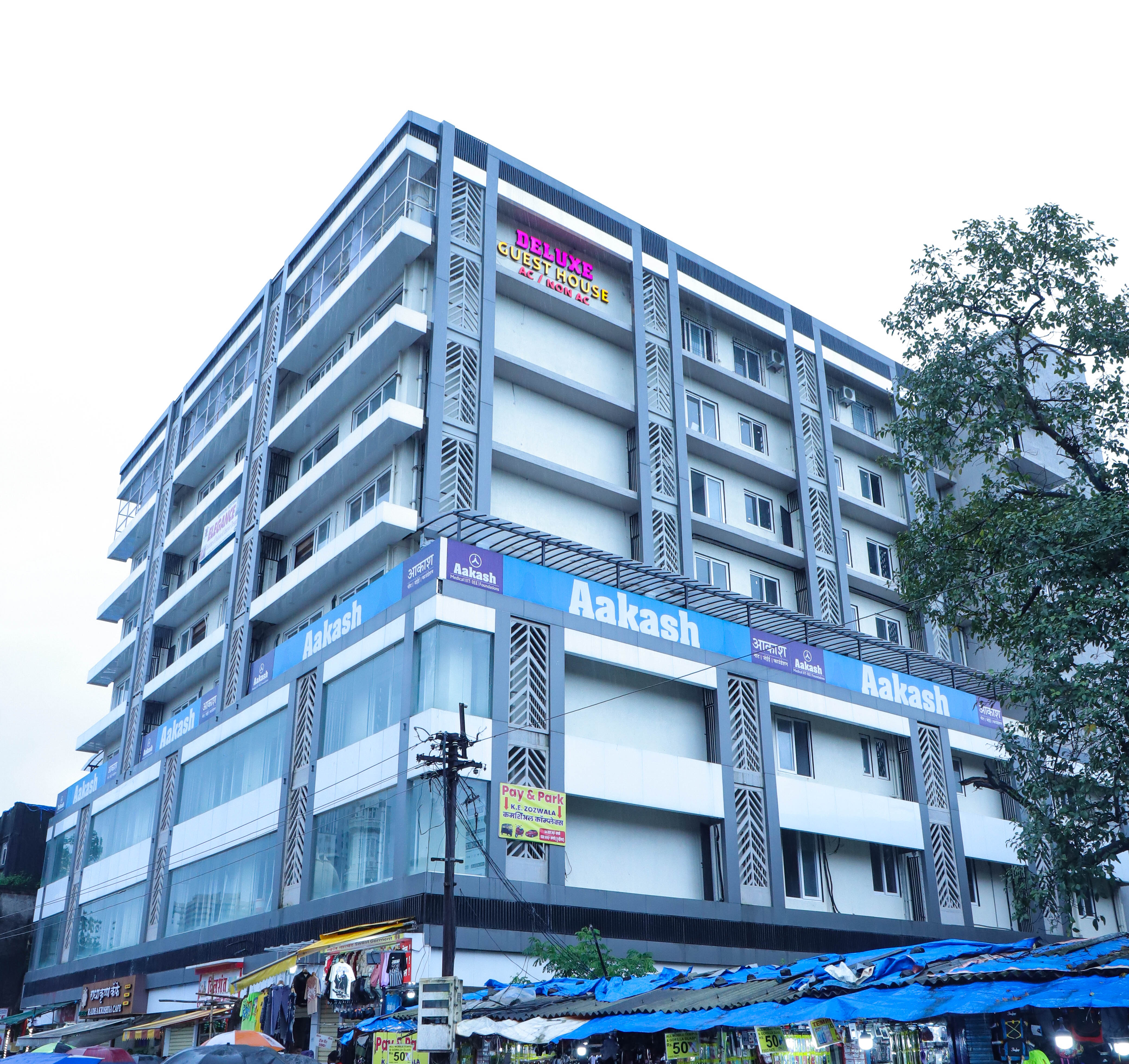 Deluxe Guest House