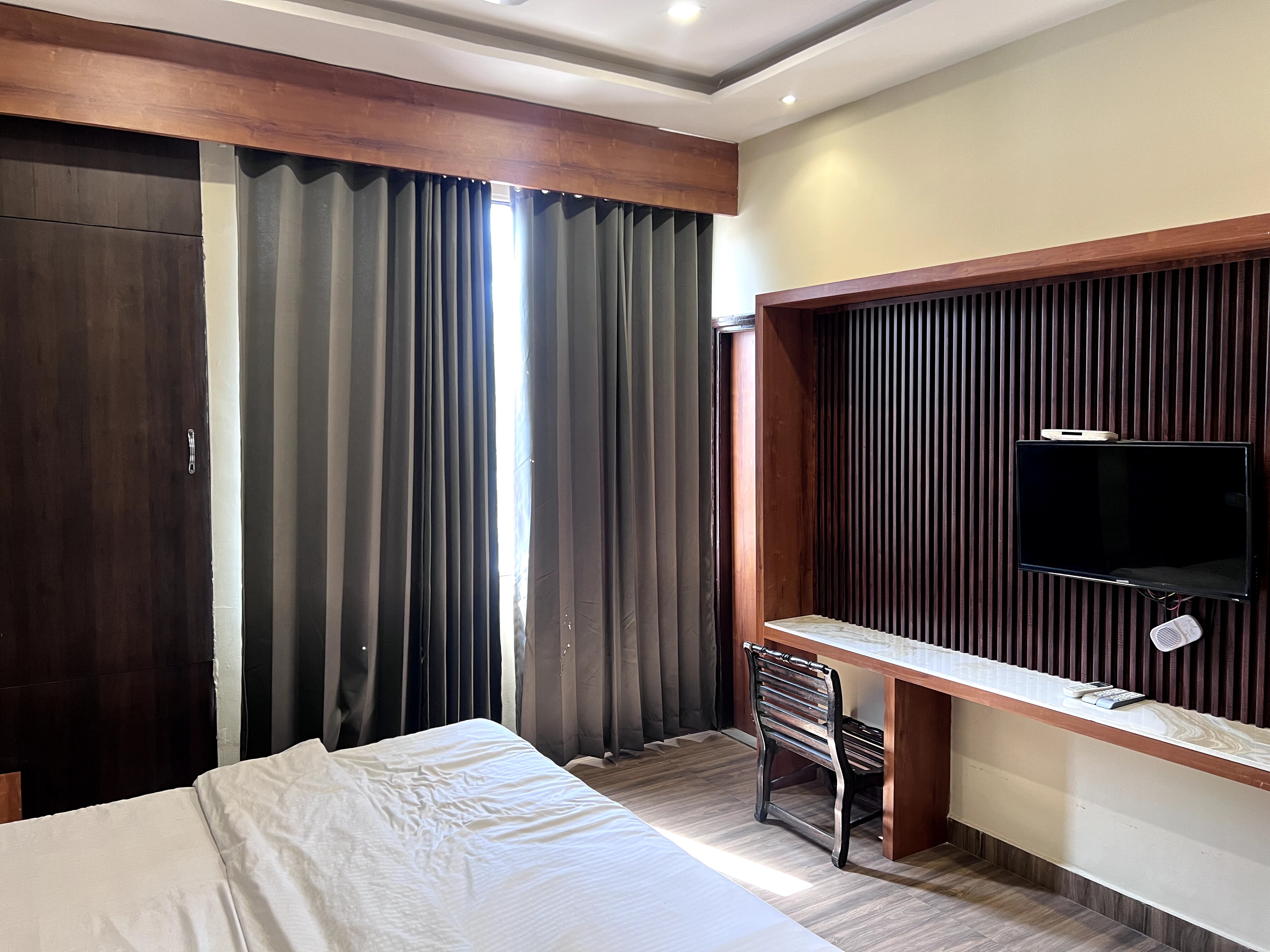 Grand motel hoshiarpur