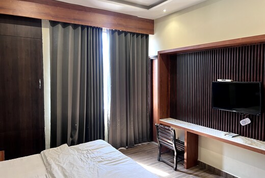 Grand motel hoshiarpur