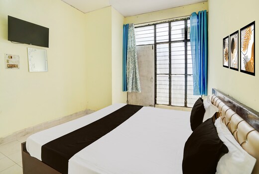 Hotel O Krishna