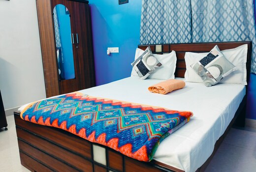Studio Room Near DLF and Chennai Trade Centre