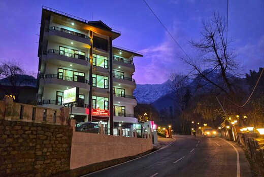 Solang Snow Heaven | Close to Solang Snow Point