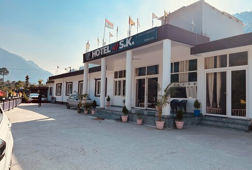 Hotel shri s.k