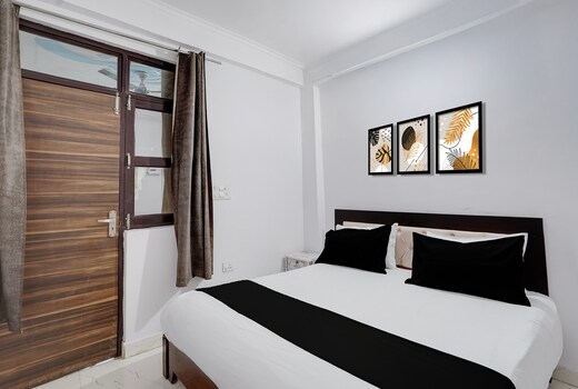 Spot On Hotel Rosha Palace