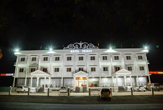 Hotel Tridev