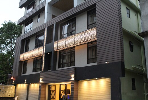 PEARL RETREAT (A Pure Veg Hotel)
