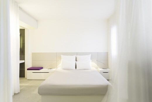 NOVOTEL SUITES PERPIGNAN CENTRE