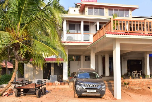 Brittos Fort View