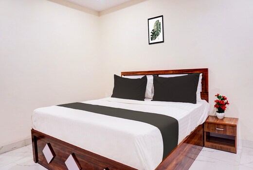 Hotel O Royal Inn