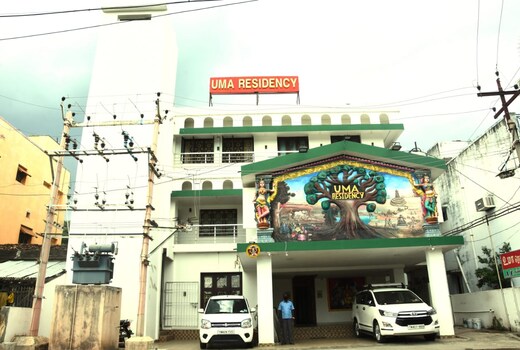 Temple Stay - Uma Residency & Guest House