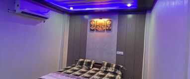 Samrat Hotel