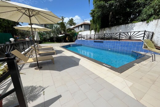 Cozy 3bhk with private pool