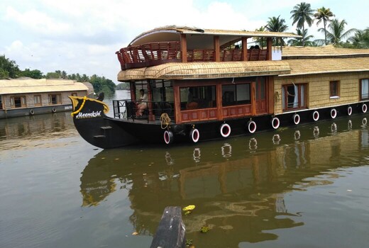 Meenakshi House Boat