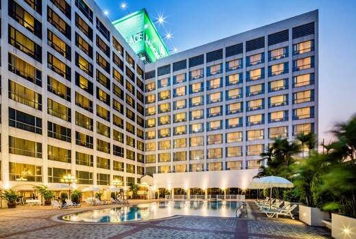 Bangkok Palace Hotel