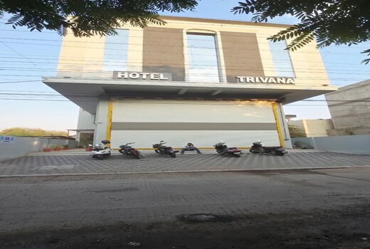 FabHotel Trivana