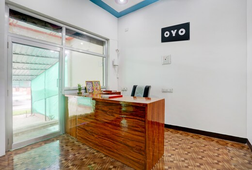 SPOT ON by OYO Ajay Hotel Phulpur Railway station