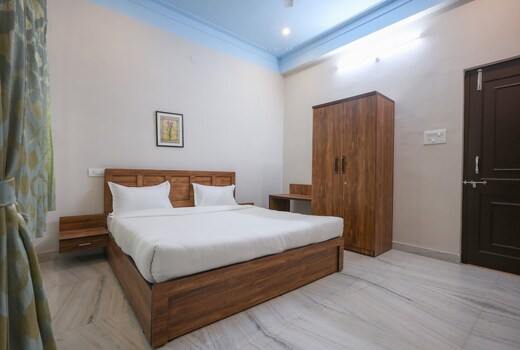 The Nivas Luxurious 5 BR Bungalow Udaipur