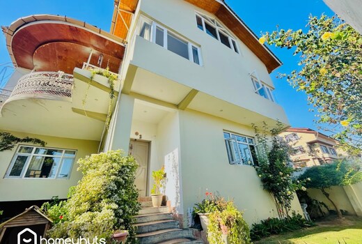 Aveens Homestay- Entire 4BR Villa