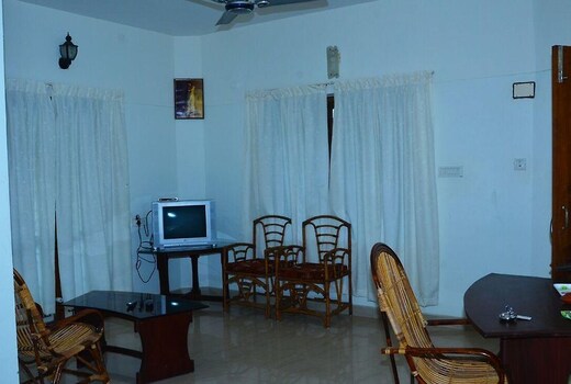 RAJAM TOURIST HOME
